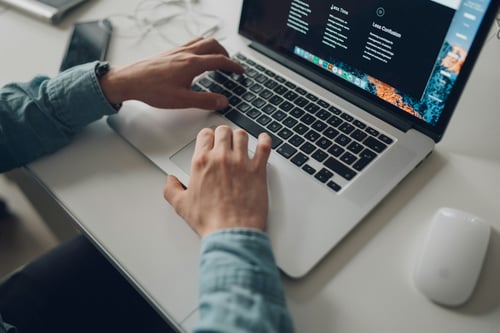 What's So Exciting About HubSpot's New AEO Tool?